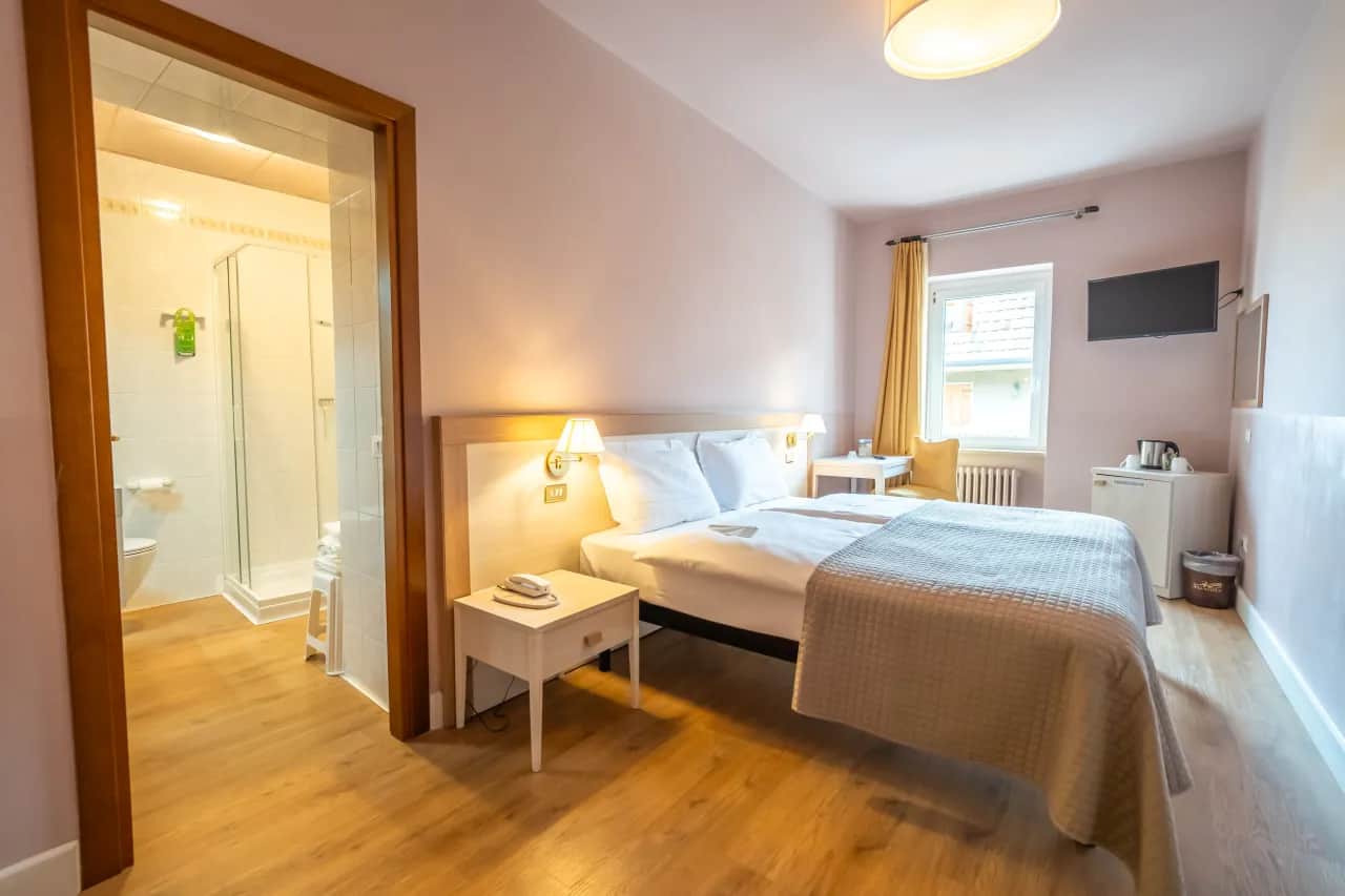 Hotel Bellavista San Zeno: Vista Lago & Relax | Guida Completa