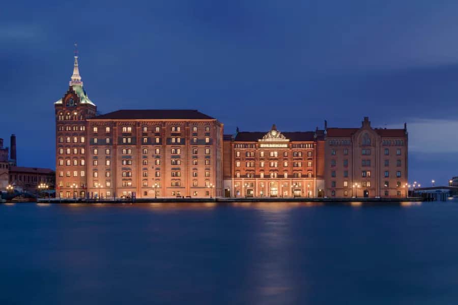 Hilton Molino Stucky Venezia: Lusso, Storia e Vista Panoramica